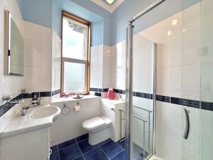 Photo 16- click for photo gallery